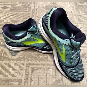 Brooks Revel Running Shoes - Size 7